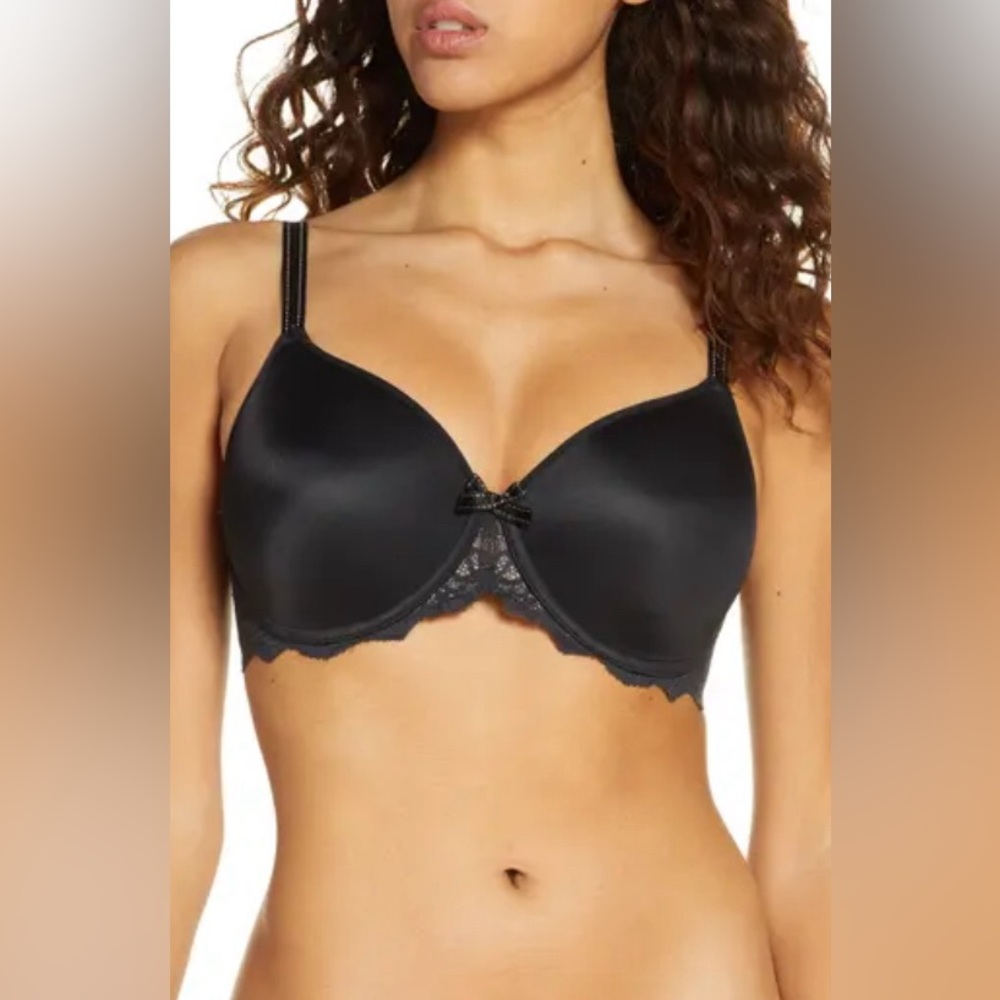 Rive Gauche Full Coverage T-Shirt Bra by CHANTELLE. Black.Underwire. Size 38 DDD